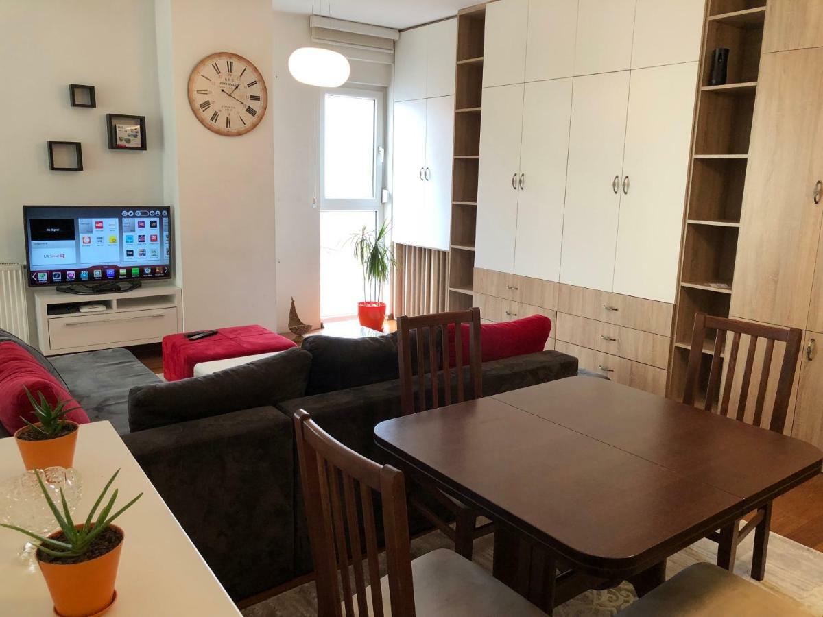 Apartment Prishtina Приштина Экстерьер фото